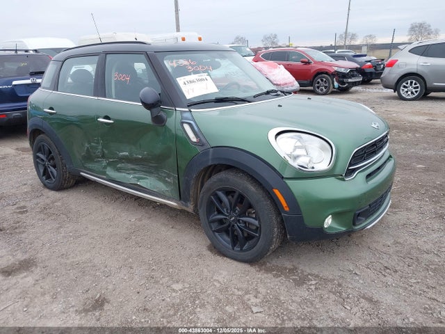 2015 MINI COUNTRYMAN WMWZC5C58FWT38154 Photo 0