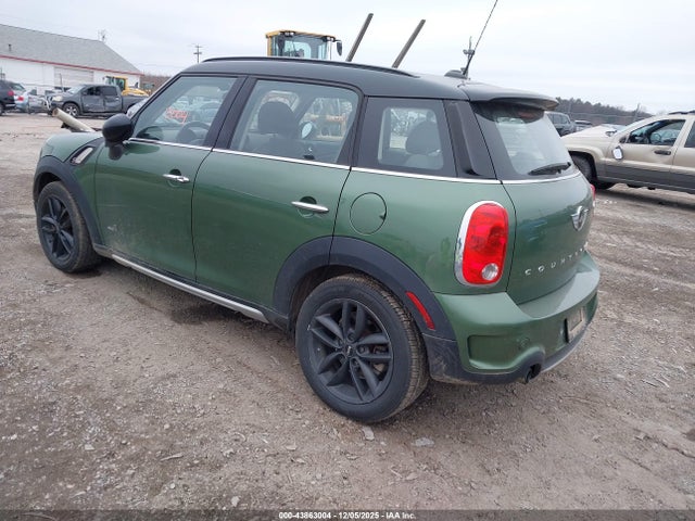 2015 MINI COUNTRYMAN WMWZC5C58FWT38154 Photo 2
