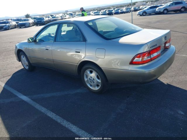 2000 LEXUS ES 300 JT8BF28G2Y0270068 Photo 2
