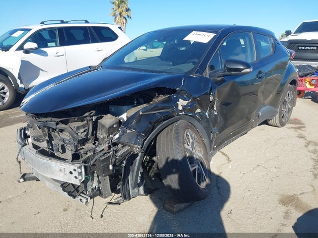 JTNKHMBX5J1009089 Toyota C-hr Xle Premium