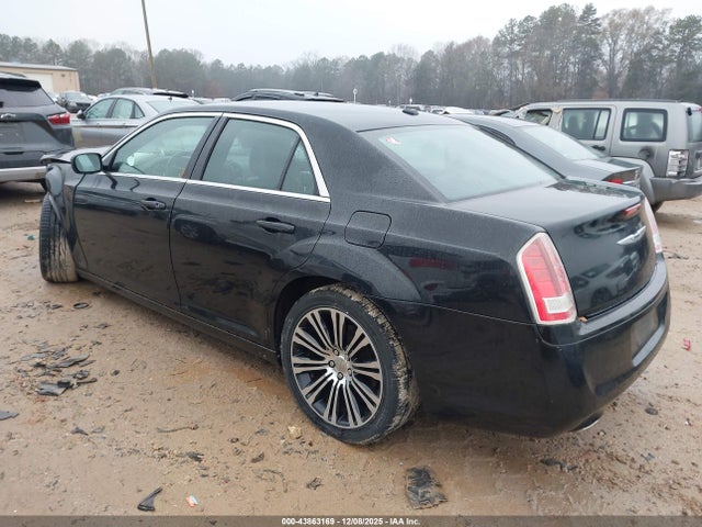 2014 CHRYSLER 300 2C3CCABG7EH135911 Photo 2
