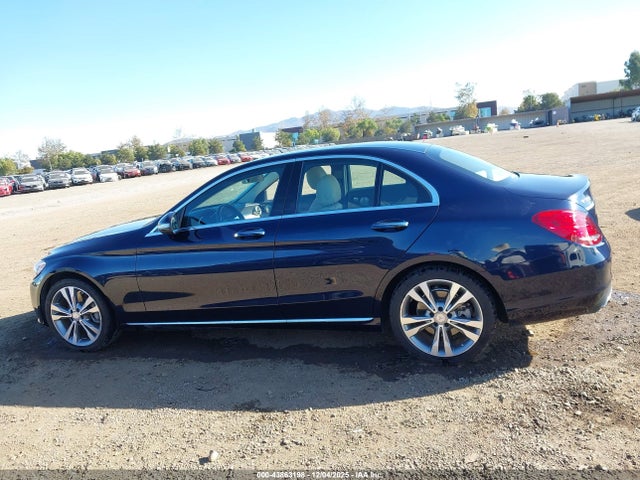 Aukcja sprzedaży 2015 Mercedes-benz C 300 4matic, vin: 55SWF4KB1FU019082, numer aukcji: 43863198