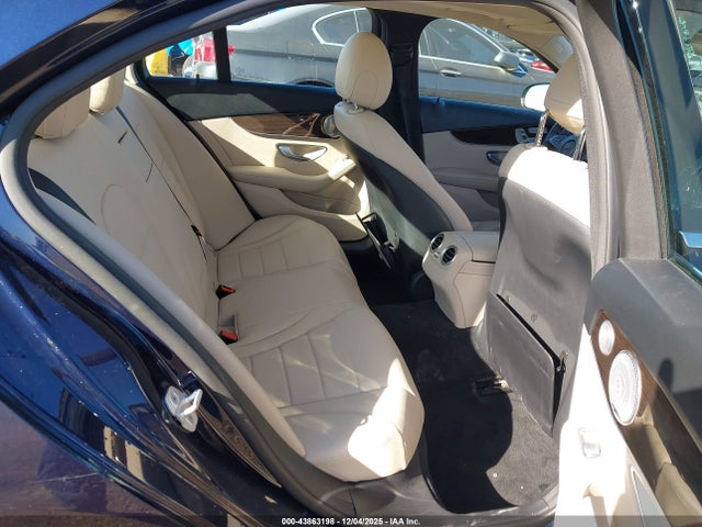 Aukcja sprzedaży 2015 Mercedes-benz C 300 4matic, vin: 55SWF4KB1FU019082, numer aukcji: 43863198