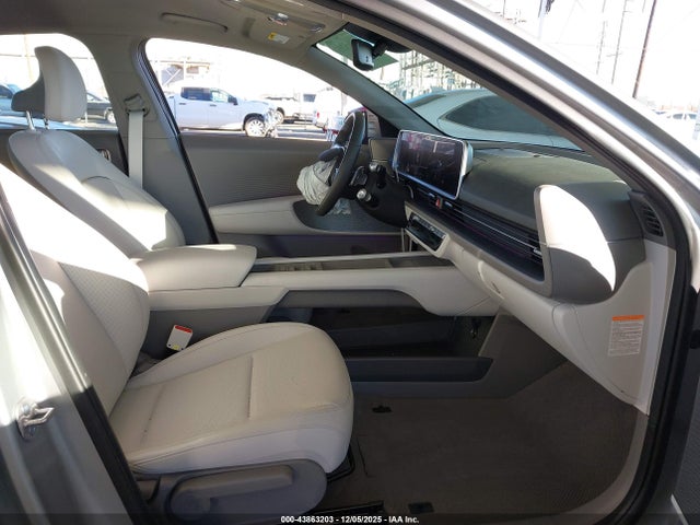 2025 HYUNDAI IONIQ 6 KMHM34AC0SA083009 Photo 4