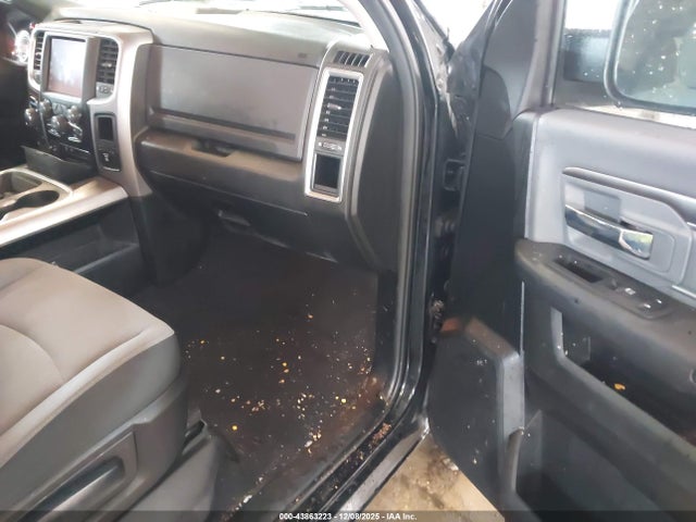 43863223 :رقم المزاد ، 1C6RR7LGXPS517620 vin ، 2023 Ram 1500 Classic Slt  4x4 5'7 Box مزاد بيع
