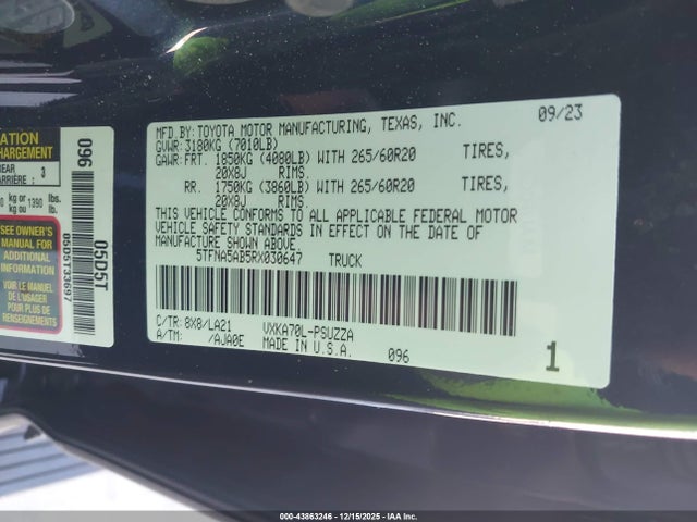 Toyota Tundra Platinum 2024 5TFNA5AB5RX030647 Image 9