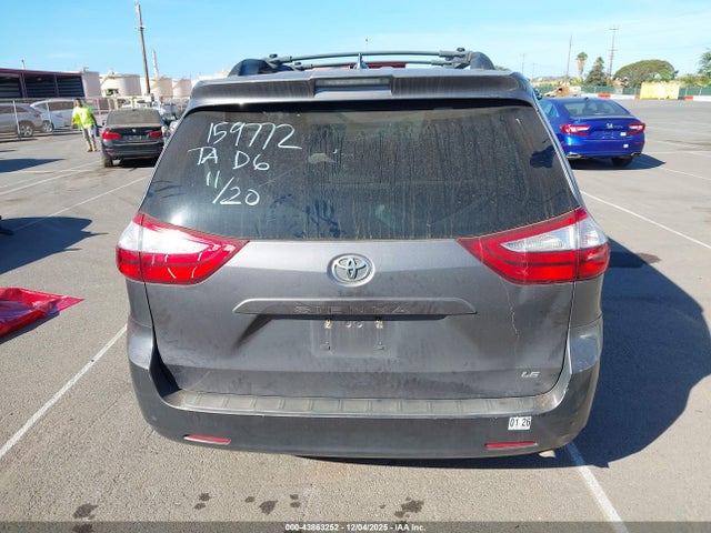 5TDKZ3DC5KS007918 Toyota Sienna Le 8 Passenger