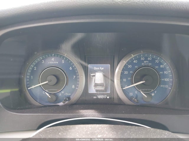 5TDKZ3DC5KS007918 Toyota Sienna Le 8 Passenger