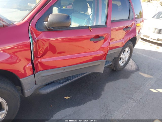 2003 Ford Escape Xlt მანქანა იყიდება აუქციონზე, vin: 1FMYU93123KB58831, აუქციონის ნომერი: 43863293