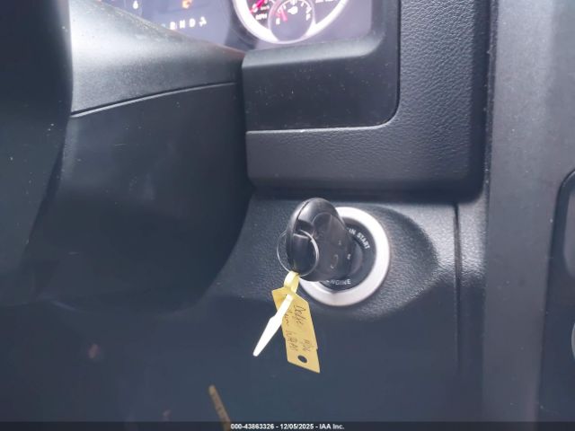 2018 RAM 1500 1C6RR6KG2JS263131 Photo 10