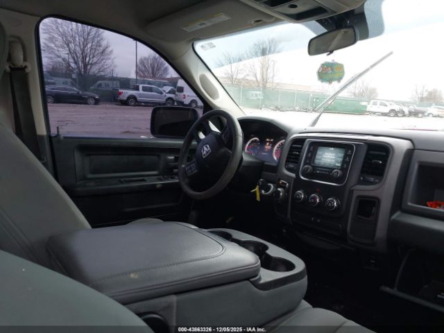 2018 RAM 1500 1C6RR6KG2JS263131 Photo 4