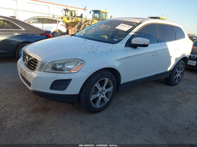 2013 VOLVO XC60 YV4902DZ5D2376910 Photo 1