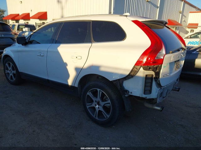 2013 VOLVO XC60 YV4902DZ5D2376910 Photo 2