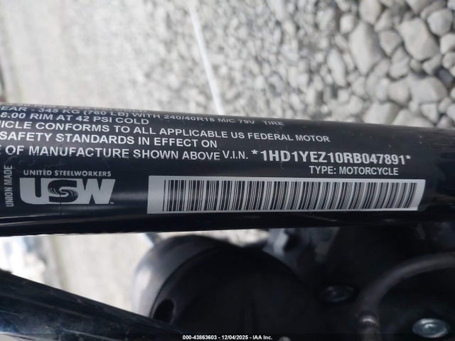 2024 HARLEY-DAVIDSON FXBR 1HD1YEZ10RB047891 Photo 9