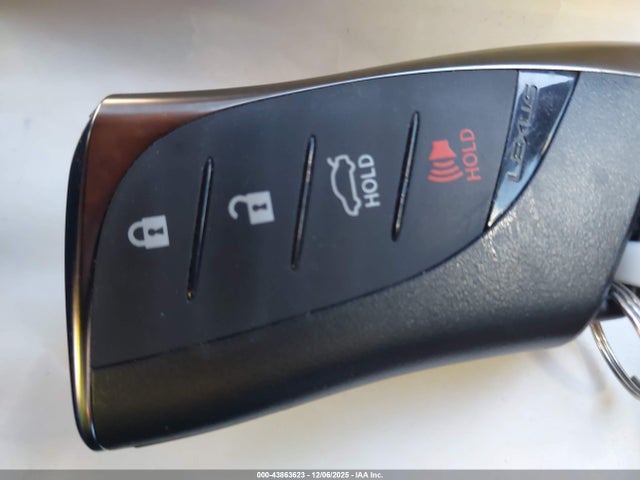 Lexus ES 300H 2024 58ADA1C15RU046684 Image 11