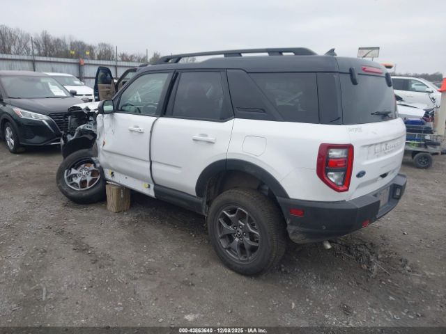 2024 FORD BRONCO SPORT 3FMCR9D99RRF68580 Photo 2