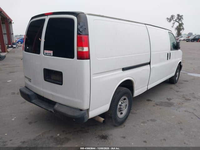 2013 CHEVROLET EXPRESS 3500 1GCZGUBG8D1158767 Photo 3