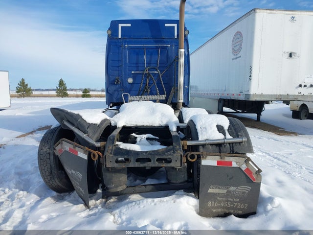 4V4WC9EH0LN267249 Volvo VNR