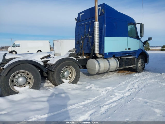 4V4WC9EH0LN267249 Volvo VNR