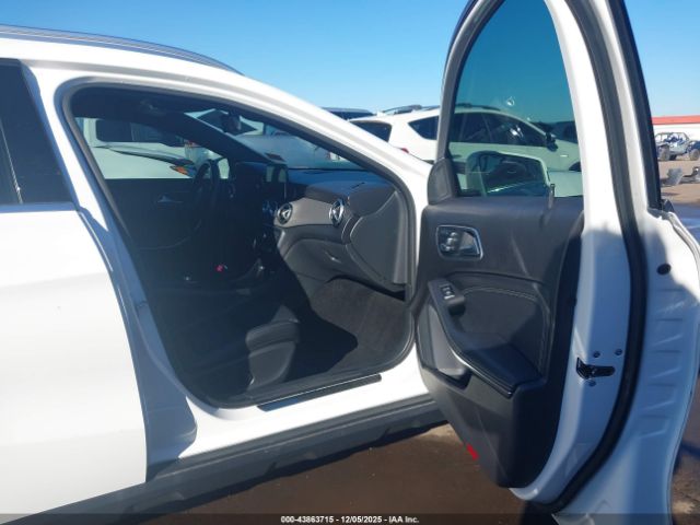 2020 MERCEDES-BENZ GLA 250 W1NTG4EB2LU040774 Photo 4