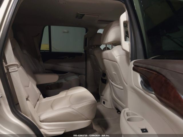 2015 CADILLAC ESCALADE 1GYS4BKJ3FR158085 Photo 7