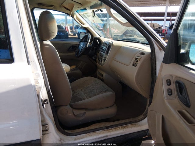 2003 FORD ESCAPE 1FMYU931X3KC03952 Photo 4