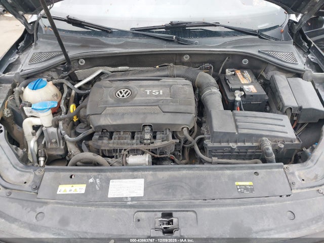 1VWCT7A32HC015399 Volkswagen Passat 1.8t Sel Premium
