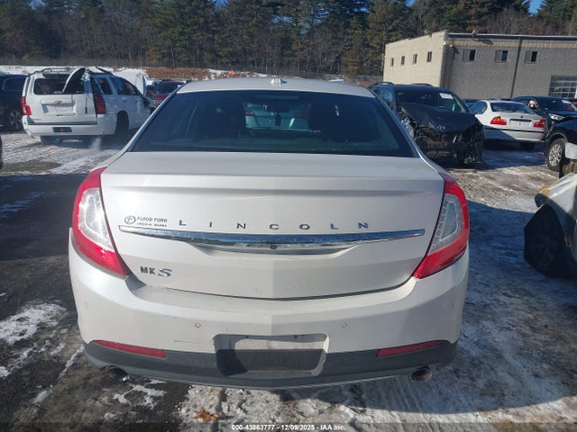 Lincoln MKS 2016 1LNHL9DK0GG602758 Image 16