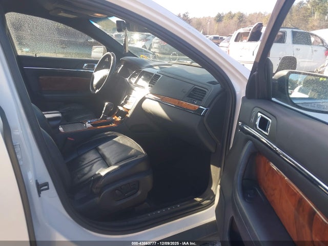 Lincoln MKS 2016 1LNHL9DK0GG602758 Image 5