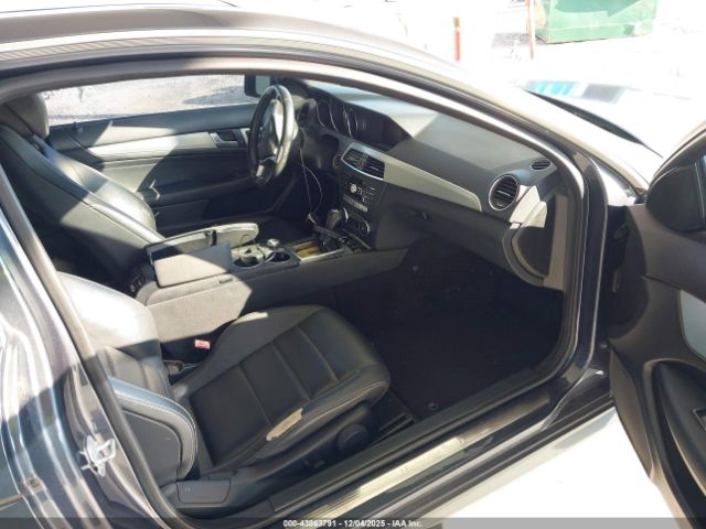 2013 MERCEDES-BENZ C 250 WDDGJ4HB8DF988565 Photo 4