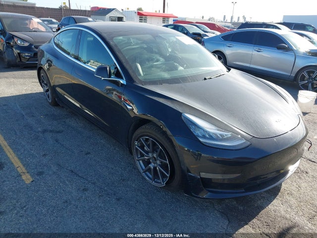 2018 TESLA MODEL 3 5YJ3E1EA3JF172435 Photo 5