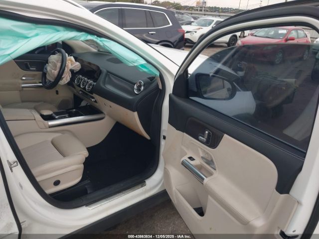 2022 MERCEDES-BENZ GLA 250 W1N4N4GB8NJ326690 Photo 4