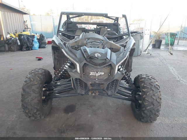 2023 CAN-AM MAVERICK X3 3JBVXAV2XPE000870 Photo 4
