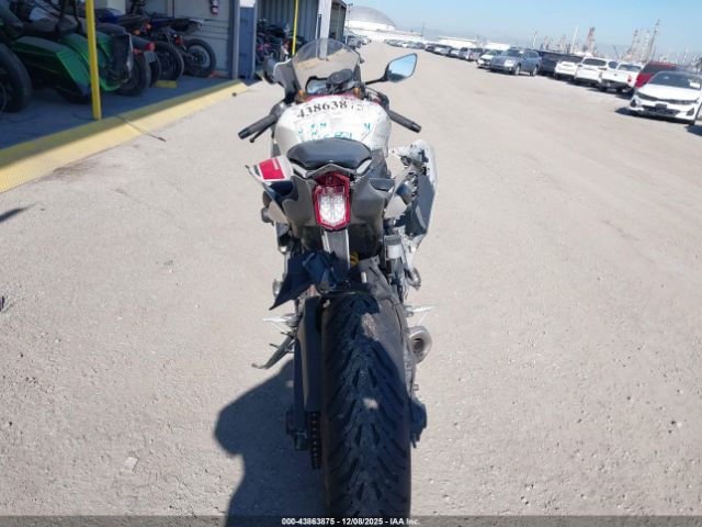 2022 YAMAHA YZFR7 JYARM38Y8NA001045 Photo 5