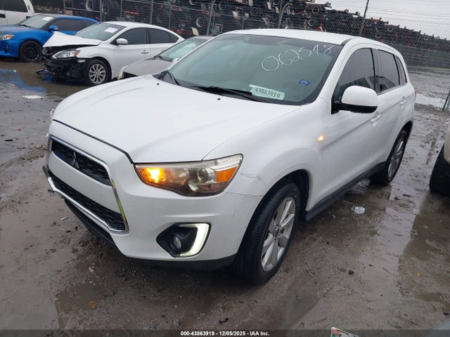 2015 MITSUBISHI OUTLANDER SPORT 4A4AP4AU8FE062548 Photo 1