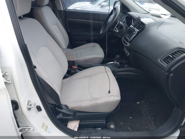 2015 MITSUBISHI OUTLANDER SPORT 4A4AP4AU8FE062548 Photo 4