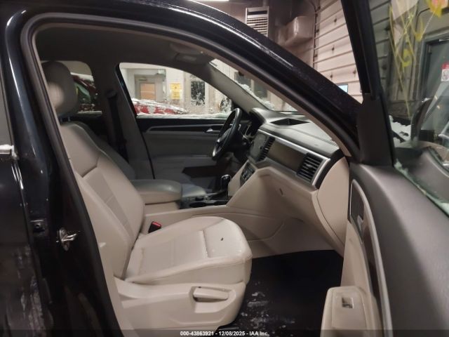 2021 VOLKSWAGEN ATLAS 1V2LP2CA3MC582154 Photo 4