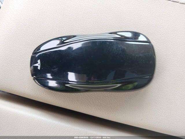 2015 TESLA MODEL S 5YJSA1S13FFP77011 Photo 10