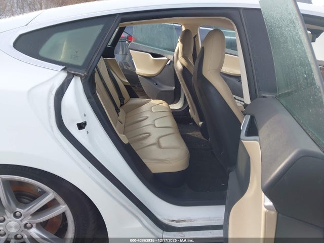 2015 TESLA MODEL S 5YJSA1S13FFP77011 Photo 7
