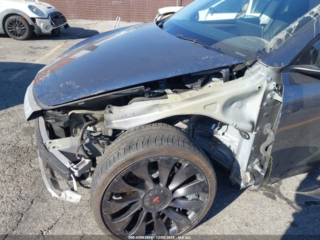 2023 TESLA MODEL Y 7SAYGDEF9PF972293 Photo 5