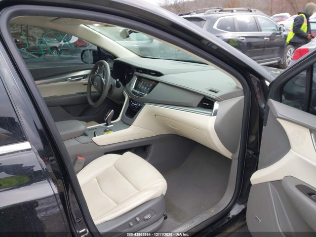 2017 CADILLAC XT5 1GYKNDRS8HZ225581 Photo 4