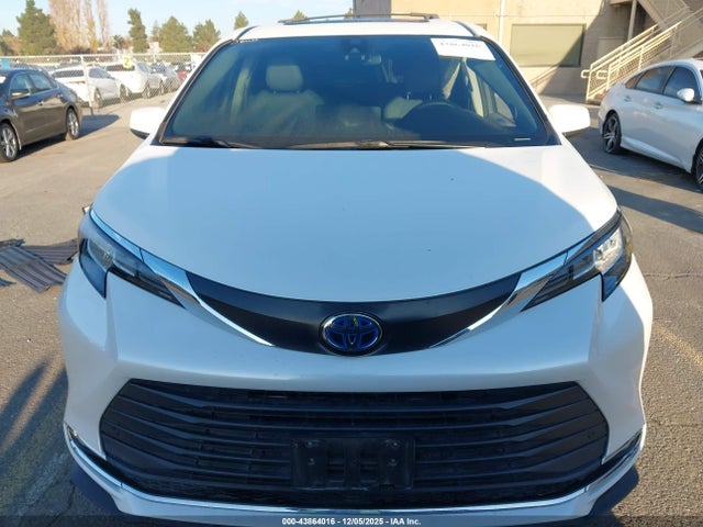 5TDJSKFC3PS103416 Toyota SIENNA XLE