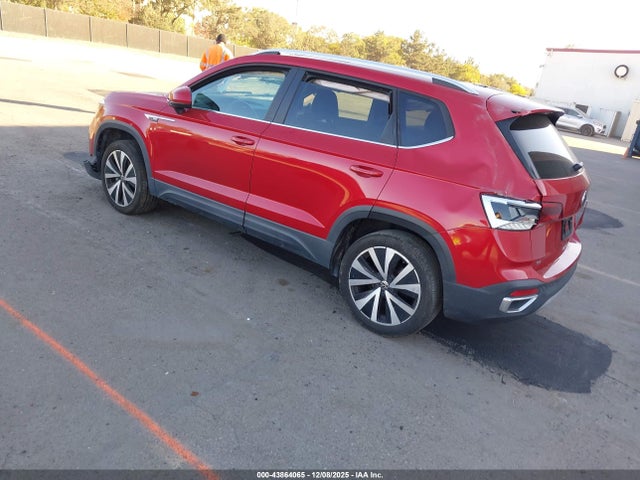3VVTX7B26NM026415 Volkswagen Taos 1.5t Se