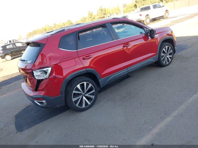 3VVTX7B26NM026415 Volkswagen Taos 1.5t Se