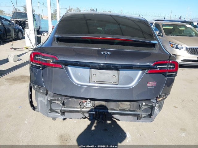 2022 TESLA MODEL X 7SAXCBE65NF356647 Photo 5