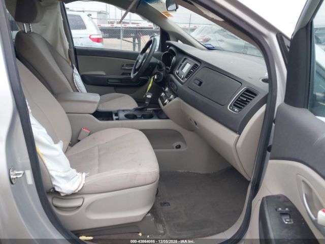 2018 KIA SEDONA KNDMB5C19J6389118 Photo 4