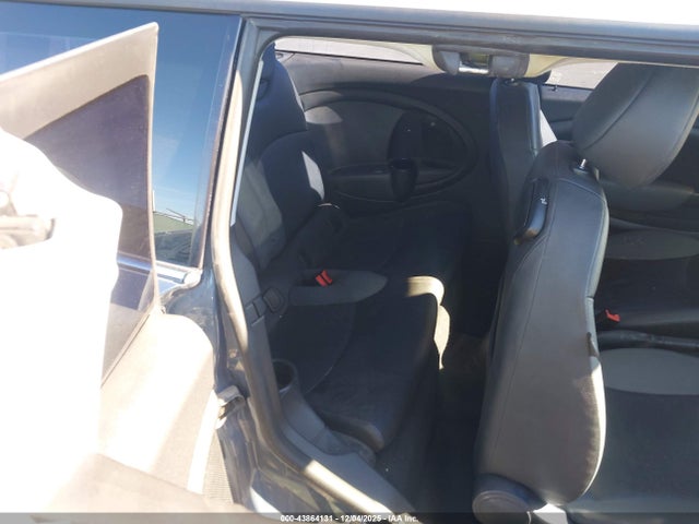 2010 MINI COOPER CLUBMAN WMWML3C59ATX39057 Photo 7