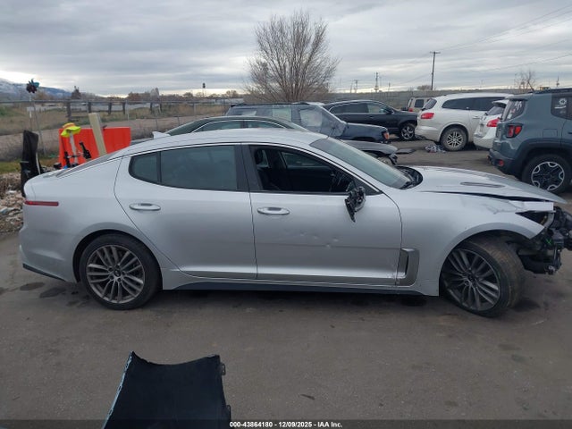 KNAE15LA2J6035980 KIA Stinger