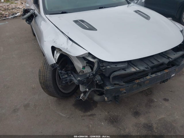 KNAE15LA2J6035980 KIA Stinger