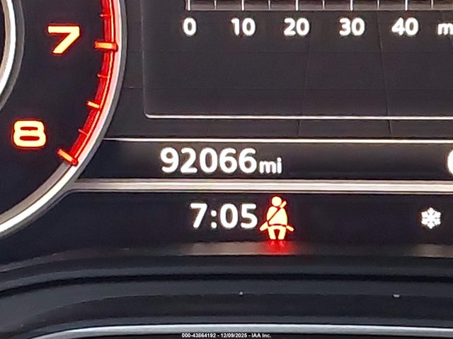 Aukcja sprzedaży 2017 Audi A4 2.0t Season Of Audi Ultra Premium, vin: WAUKMAF43HN059052, numer aukcji: 43864192